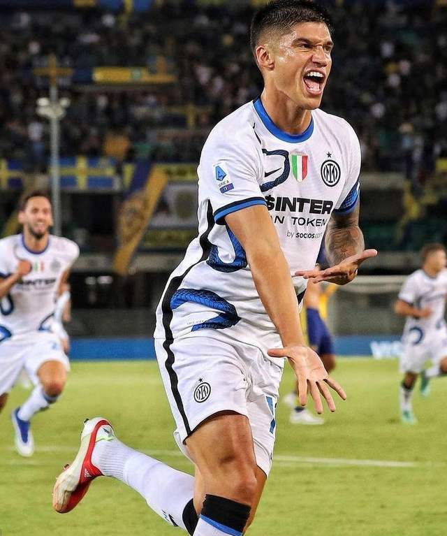 多特新援首秀惊艳，哈兰德替补双响救主  